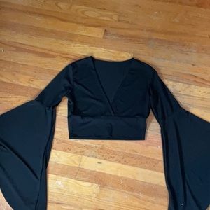 SHEIN Low Cut Flared Sleeves Top